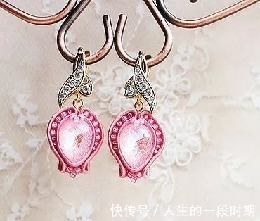 蛇腹线 款式各不相同,蛇腹线手工饰品展示了独特的美