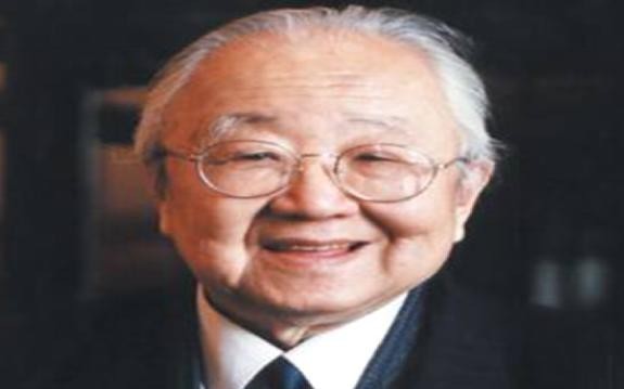 捐尽|爱妻离世后,他捐尽家财,独自蜗居数十年,对妻子矢志不渝