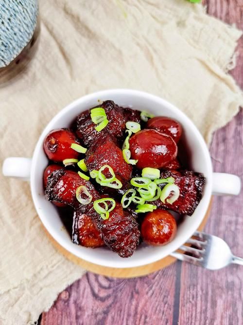 年夜饭“硬菜”-不加1滴水的红烧肉，入口