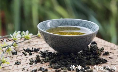 红茶|秋天，喝茶有讲究，建议：这“2种茶”最好不要喝，都是为你好