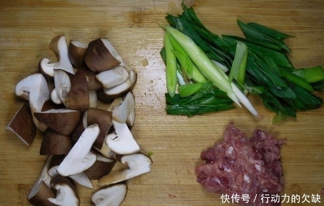 豆腐|豆腐这么做极下饭,吃起来比肉爽,上桌后分分钟钟被抢光!