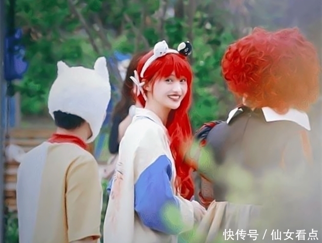 奇妙小森林|鄭爽新造型太浮夸，尬到眼睛都疼，她還能撐起《花千骨》嗎？