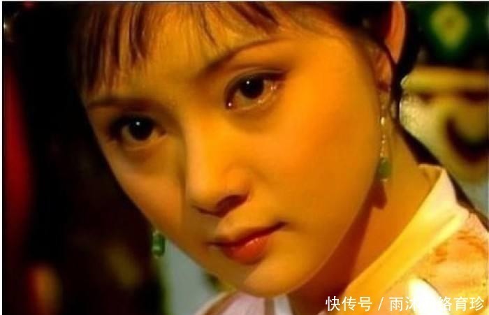 宝黛|宝玉挨了一顿打后，宝黛对他真情流露，宝玉用这种方式拒绝了宝钗