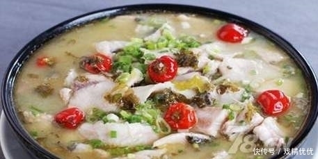 做酸菜鱼,酸菜不能直接下锅煮牢记3点,鱼片嫩滑不碎汤鲜无比