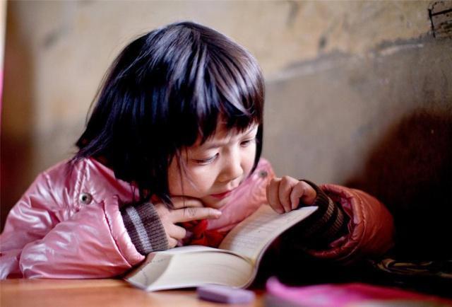 老师|爸爸姓“史”,给女儿起了这个名字,老师每次点名都闹笑话