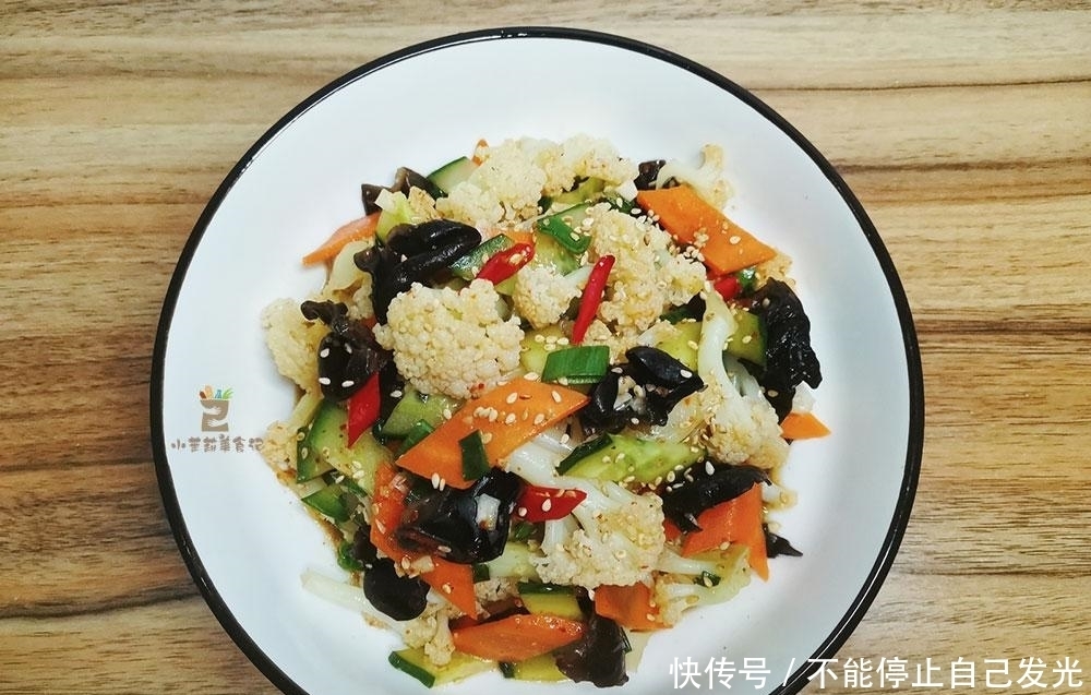 节后正减肥,晚餐吃它,拌一拌就上桌,满满维C,低脂爽口不长肉