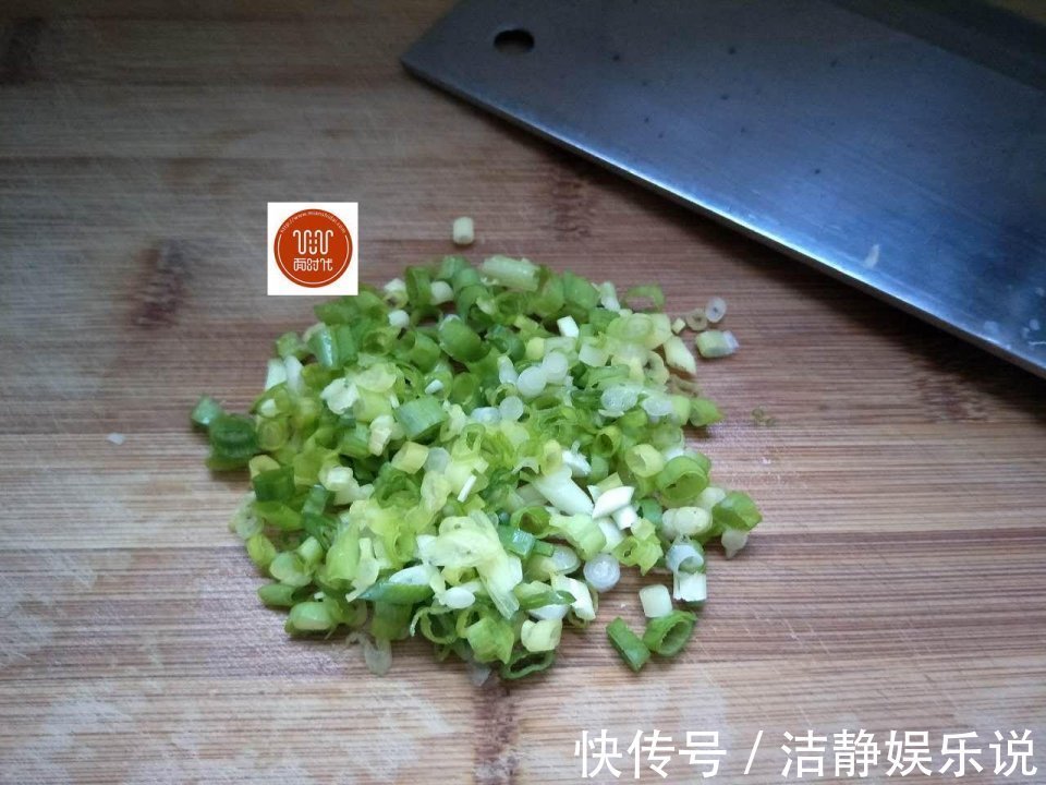 做法|土豆饼的家常做法,软糯咸香美味诱人,做法很简单,比鸡蛋饼都香