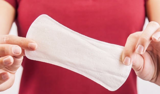 异常|女生身体出现3个异常,大概离停经不远了,多吃3物可延缓绝经期!