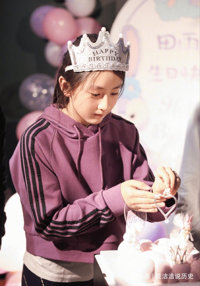 森碟长大了!田亮和叶一茜为女儿庆13岁生日,一家四口都是高颜值