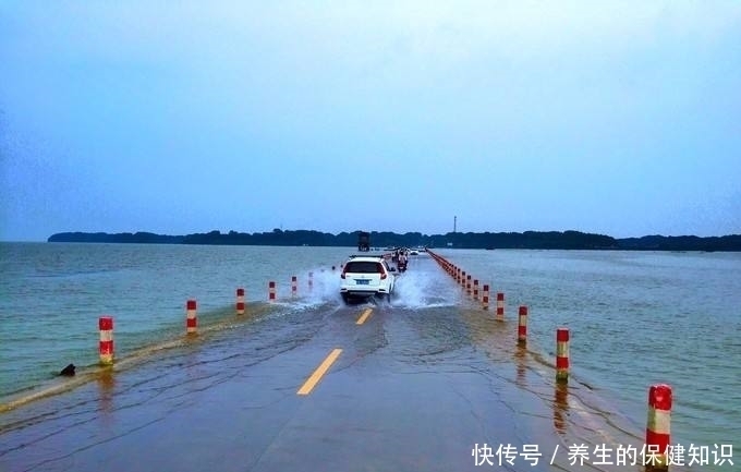 鄱阳湖洪水持续回落洪水过后，最美鄱阳湖欢迎来旅游