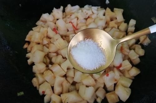 花生米|失眠的“天敌”被发现,3块钱一斤,常吃睡得香,一觉无梦到天亮