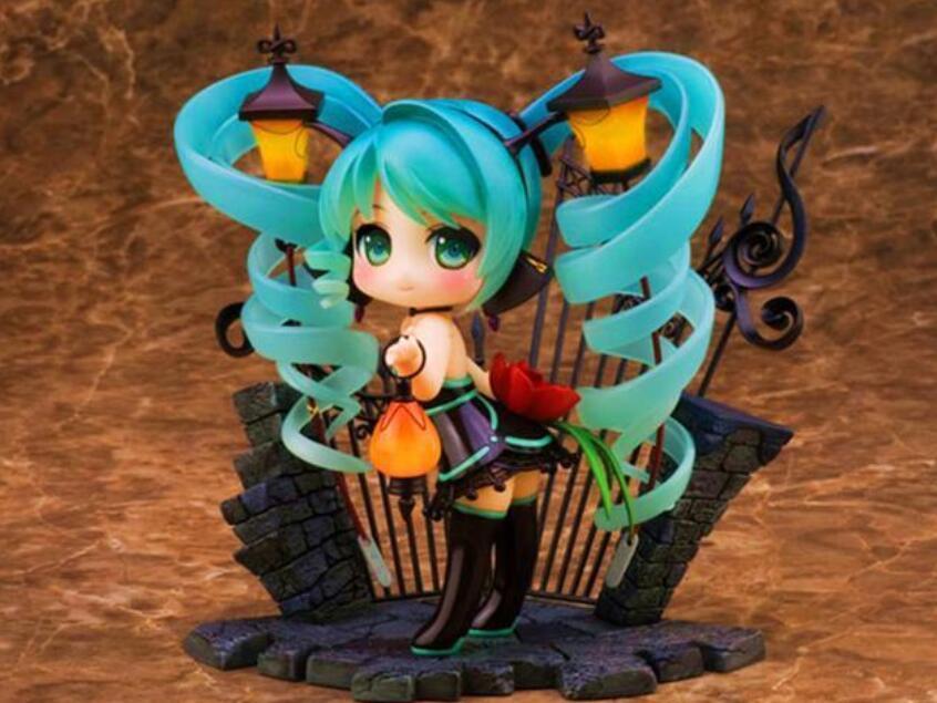 父母|“你的万元手办,我的百万孩子”,家长:这账怎么算