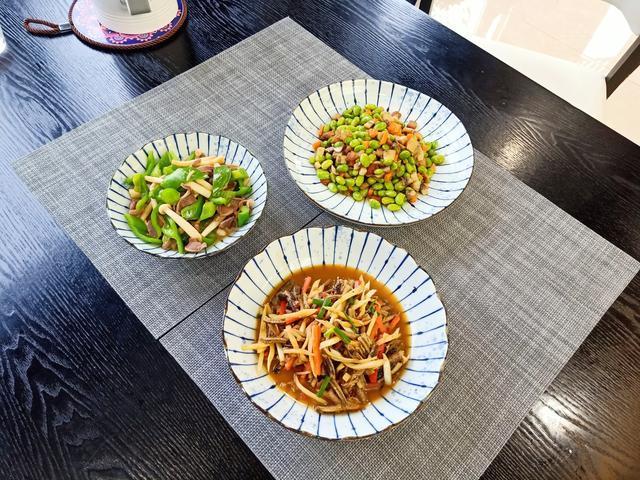 连晒我家7天晚餐,菜越来越少,最后0个菜,全家也吃得津津有味