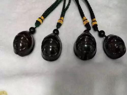  雕刻|黑不溜秋的“煤球”,竟卖出上万元，据说还能捡！！