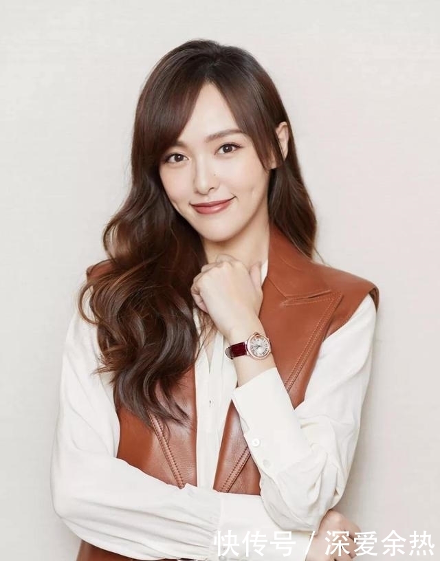 女人手表戴左手好,还是右手好?别再戴错被人笑话,多了解不吃亏