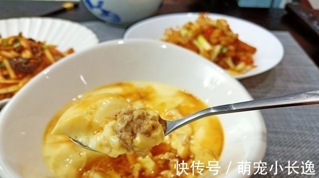 晚餐|母子俩的晚餐只有3个菜，儿子说个个好吃，网友却说太寒碜