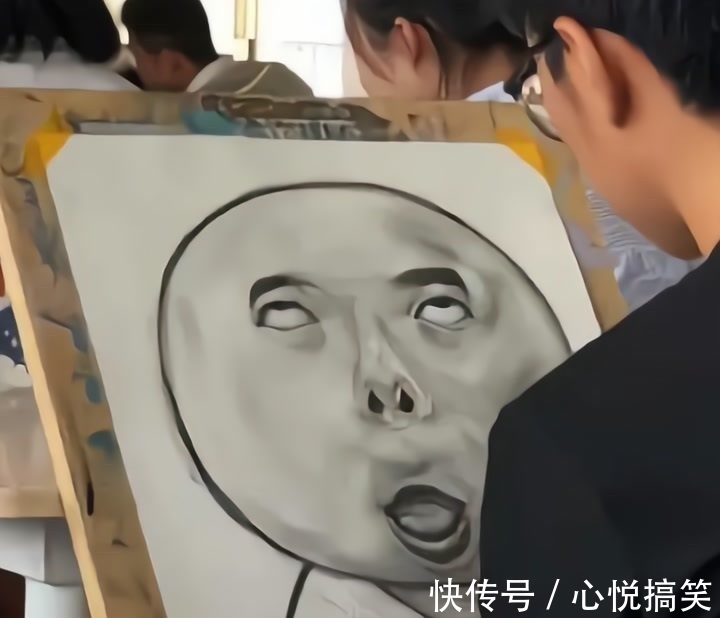 魔鬼@美术生“放飞自我”，仿佛“妖魔鬼怪”现原形，老师：你是魔鬼吗