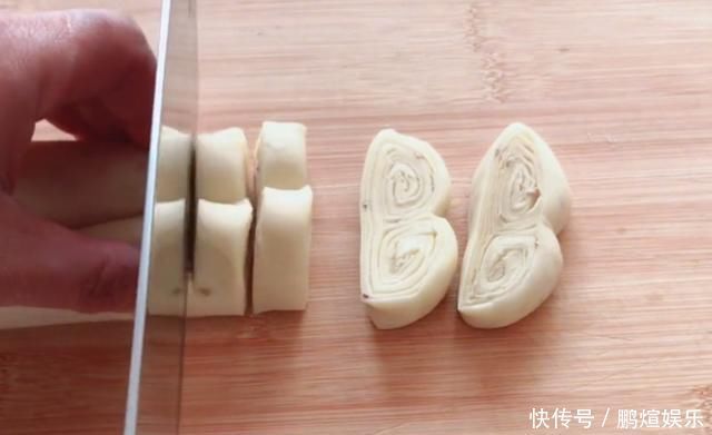 一个鸡蛋一碗面粉,做出小时候的美味小零食,不烤不炸吃得更健康