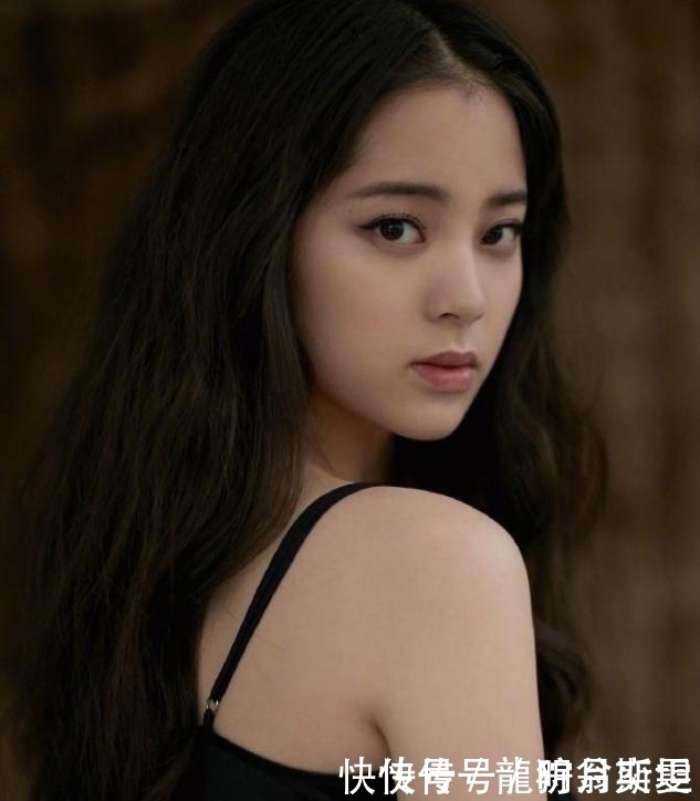 女人头发别瞎剪,今秋选这3款“发型”就对了,时髦显脸小