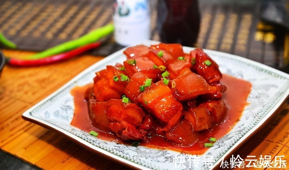 做红烧肉,大厨教你3个诀窍,保证肥而不腻入味好吃,你不学吗