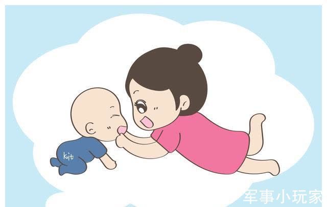 产后运动|宝宝为啥爱哭爱闹,原来是错误换纸尿裤惹的祸,导致脊柱受到伤害