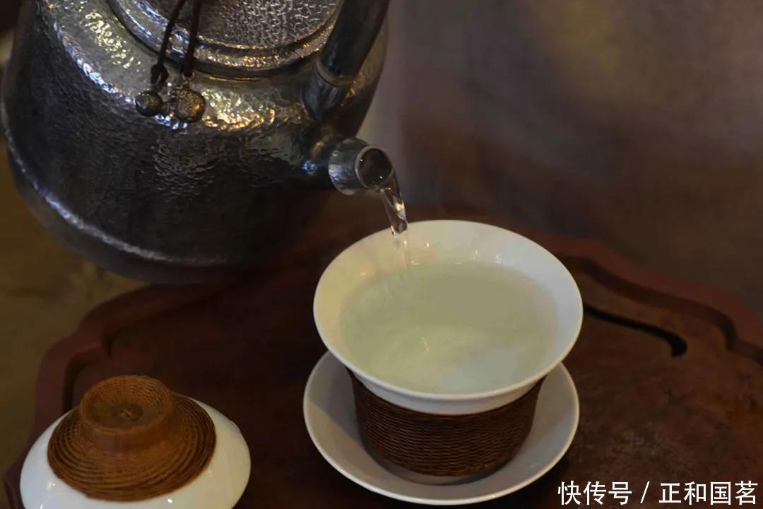 气质|习惯喝茶的人,身上有10种独特的气质!