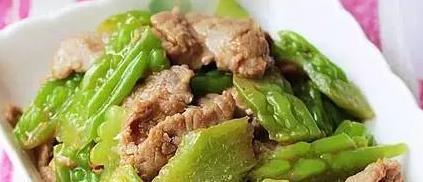 孩子吃|两个看似不相匹配的食材相遇,没想到竟能擦出炽热的火花,香