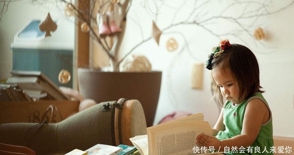 孩子|当孩子到了3岁,你可念故事给他听,带他到图书馆