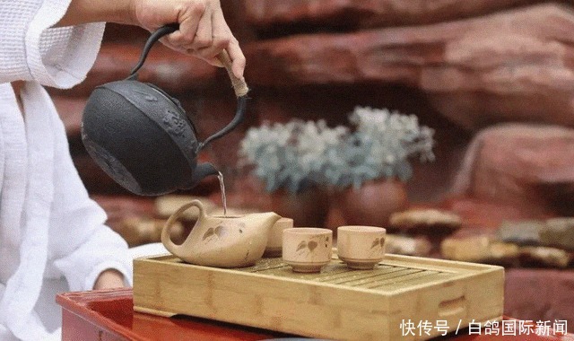 中国|英国人直言:贵族仪式感的一件事,中国人为何能天天做?