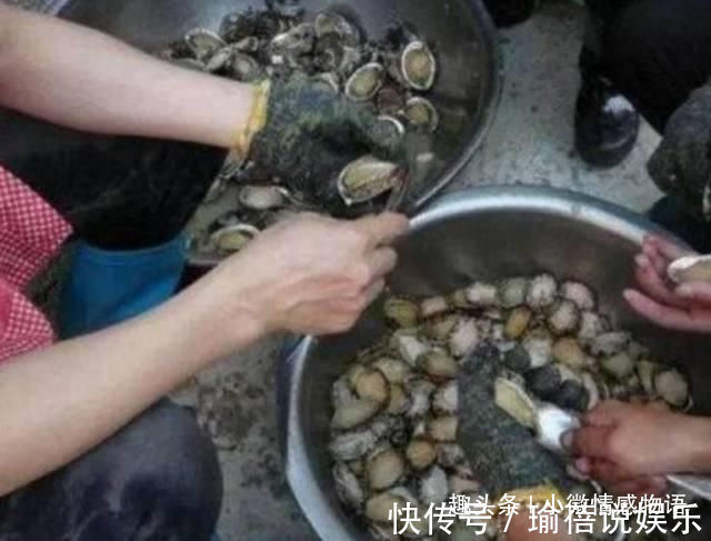 老同学|老同学结婚 我给了200份子钱，可是看见这一桌饭菜
