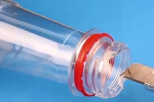 口放|在塑料瓶口放一根铁钉,好多人不知道有啥用,但用过的人都夸好