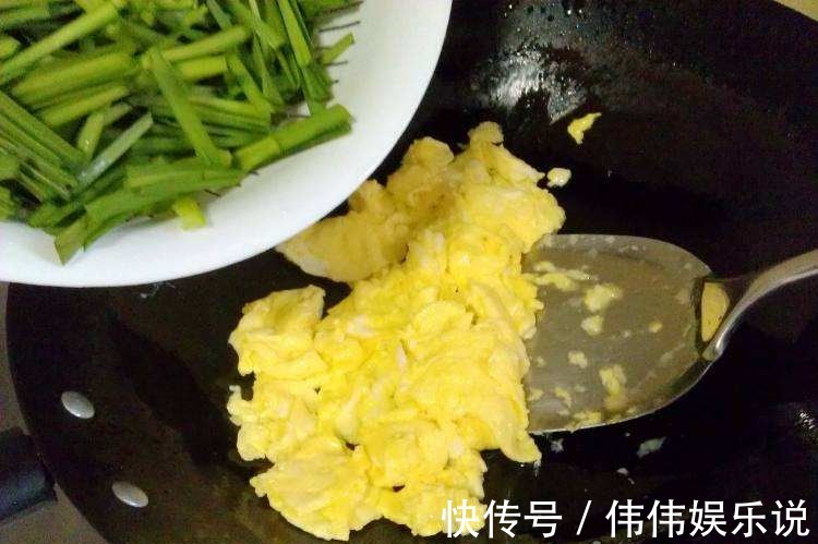 韭菜炒鸡蛋很简单，可惜很多人都做错了，难怪难吃还塞牙缝