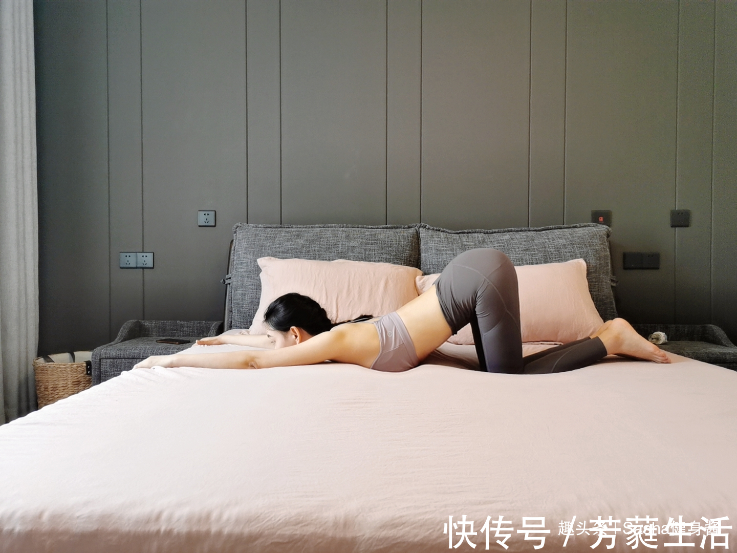 经络|背薄一寸,年轻十岁,4个瑜伽动作塑造完美背部