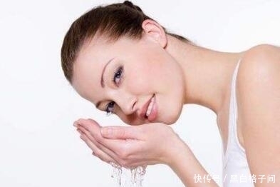 原来一碗淘米水作用这么大!既能美白又可淡疤,不知道太亏了