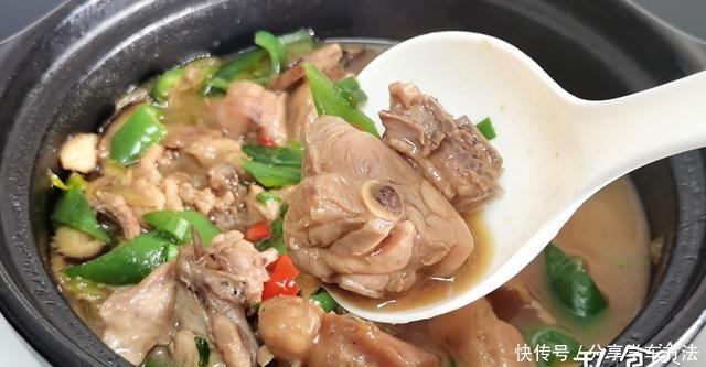 冬天“鸡肉”这样做真香,肉嫩汤鲜、营养美味,应季而食温暖过冬