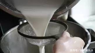 人人|凉皮自己在家就能做,做法简单又干净,学会这个窍门,人人都能做