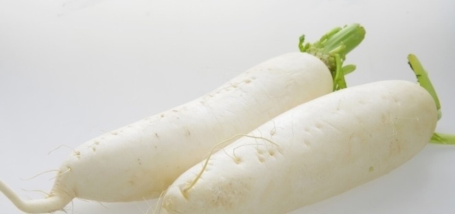 白萝卜好不好,看这“4点”就知道,汁水足不糠心,一挑一个准
