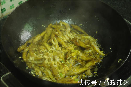 冬天不吃它太可惜,钙是虾肉的10倍,5块钱一斤,识货的抢着买