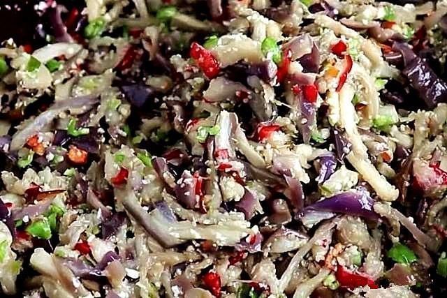 夏季，腌黄瓜不如腌它，一次腌10斤，放一年都不会坏，超美味