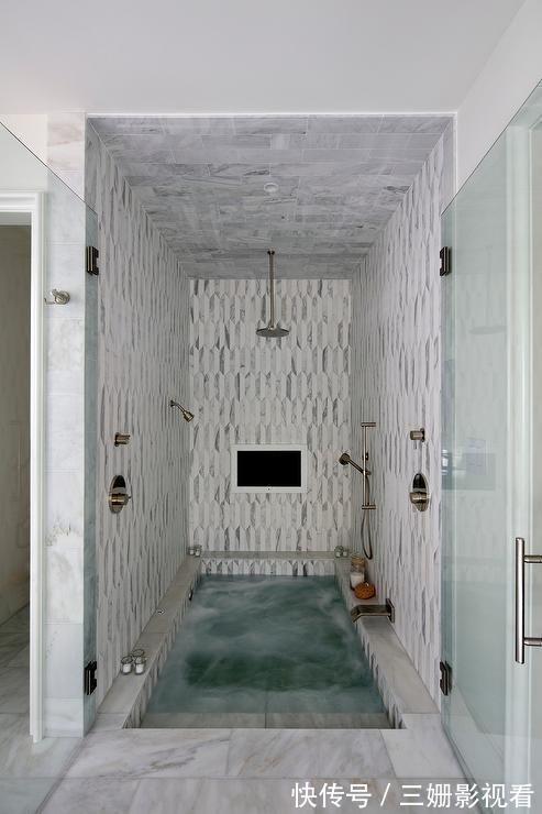 浴缸|头一次见装下沉式浴缸，没想到这么偷面积的！卫生间更漂亮宽敞了