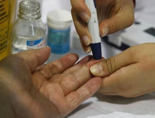 糖尿病|医生提醒:糖尿病人很怕的3种油,若你常吃,劝你早点戒掉