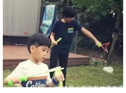 还记得《爸爸去哪儿》里软萌的KIMI吗，近照曝光，身材壮硕显成熟