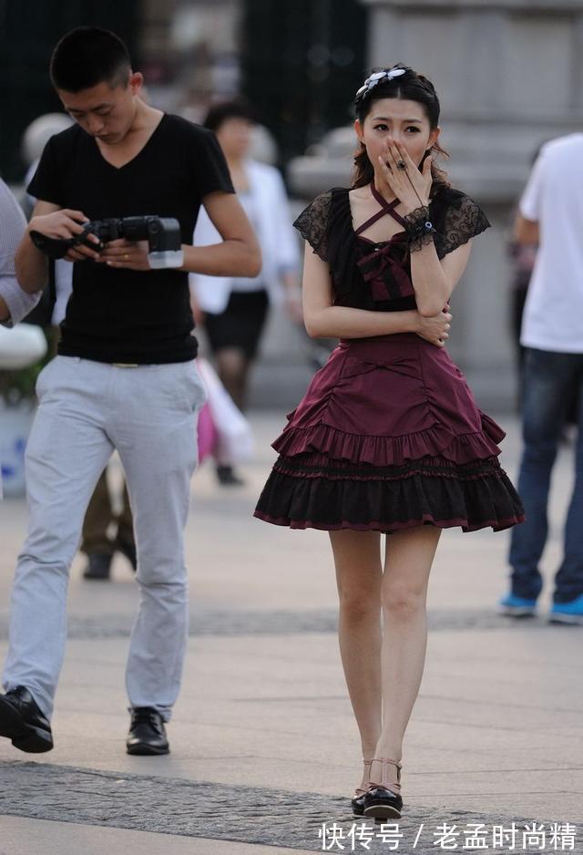 优雅|轻熟显年轻的一款优雅穿搭示范,走在街上美得让人羡慕