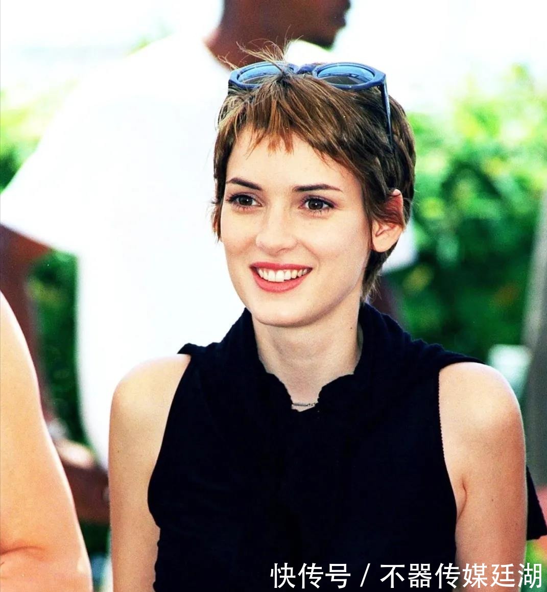 发量|想要“显瘦显年轻”?凭什么?不懂发型的造型秘诀,再折腾都白搭