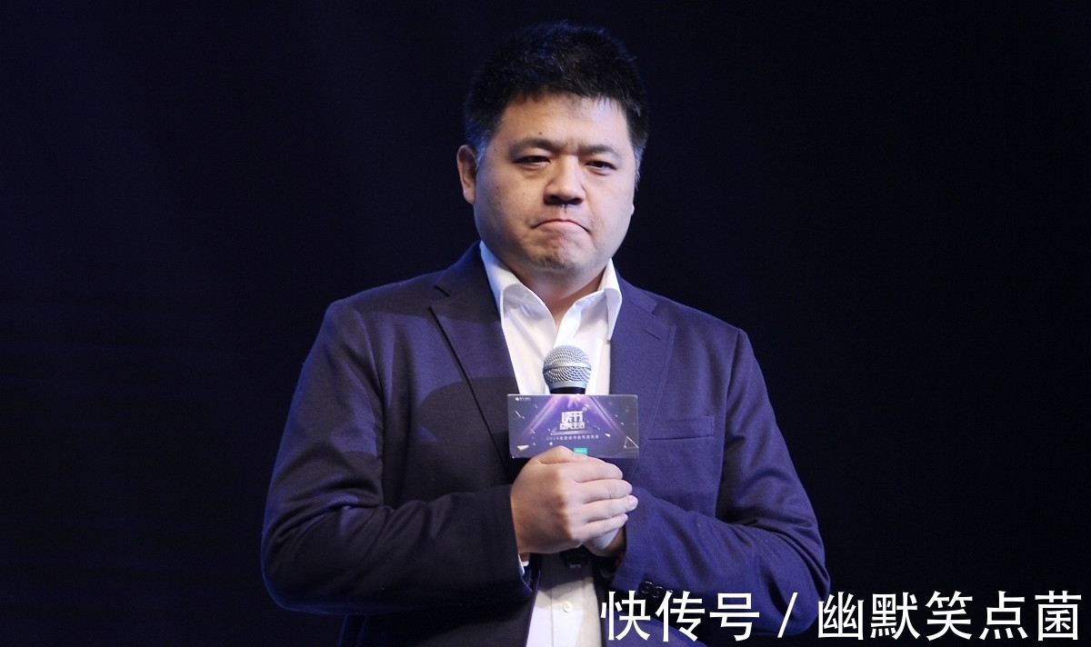 自媒体大v#解决所有问题的关键,就是让自己变得更优秀