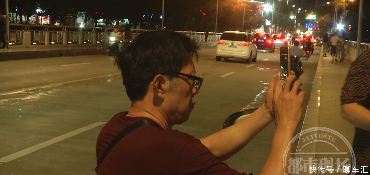 满月 绝美亮相!昨晚,“超级月亮”与“月全食”现身赣州夜空