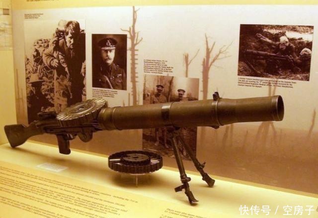 棍子|一战中的英国轻机枪，举起来能当棍子敲德军脑袋的刘易斯轻机枪