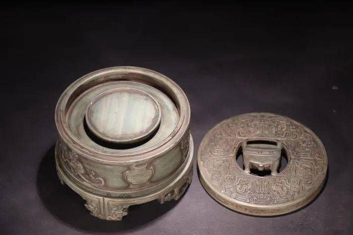 古人&趣读｜“贼冷”的冬天，毛笔都冻住了，古人是怎么写字的