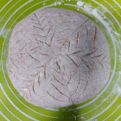 花纹|无糖无油全麦欧包