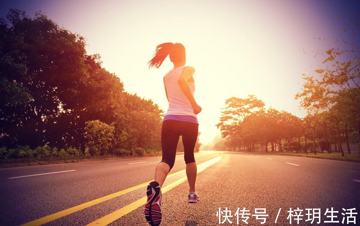 游泳圈|如何缩小腰围,减掉腰腹赘肉?4个方法让你逐渐慢慢瘦下来